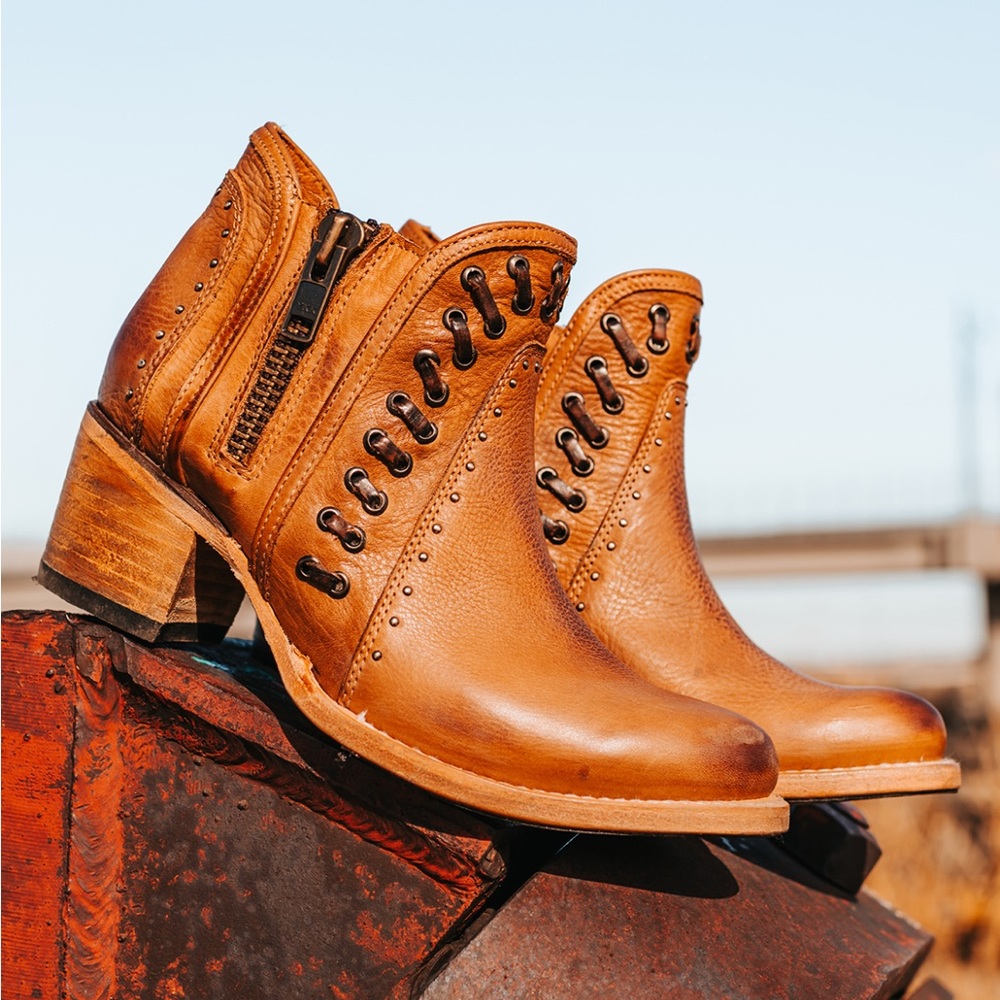 Freebird Ryder / Wheat NEVER WORN size 10